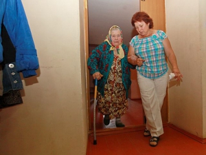 Проведение мониторинга социального положения пожилых граждан